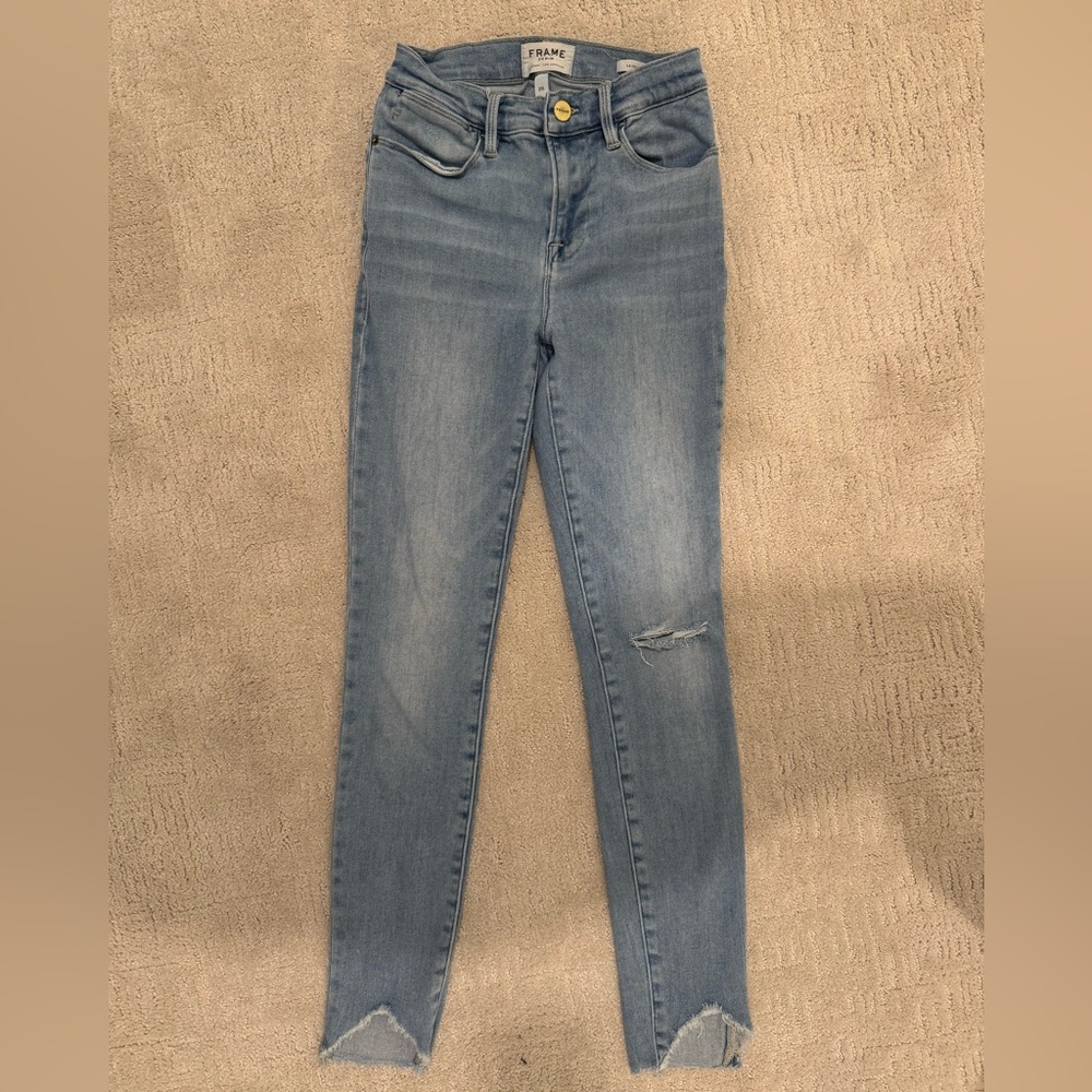 FRAME Frayed Hem Blue Jeans